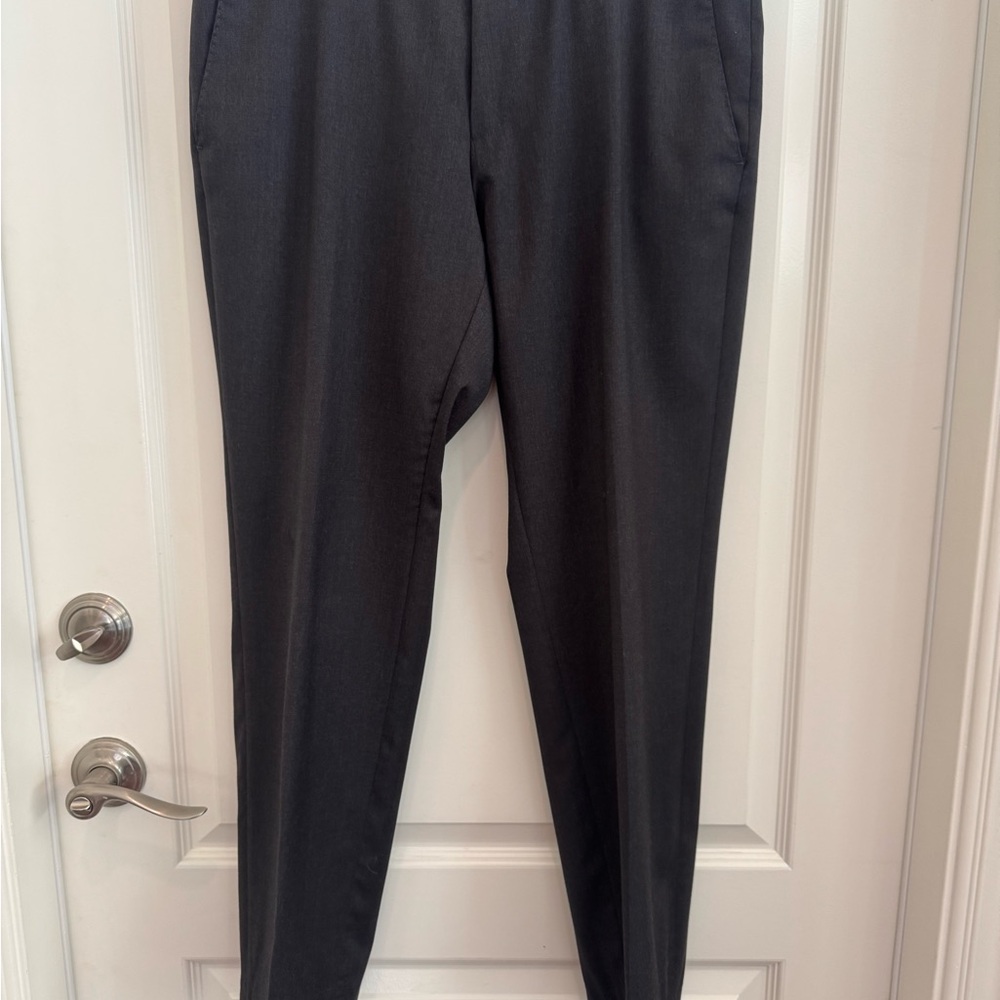 Hugo Boss 30 x 29  Slim Fit Dress Pants Gray